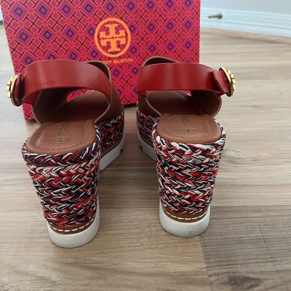 Tory Burch Leather Platform Sandals — Size 8 - Picture 3 of 8